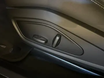 PORSCHE Taycan Cross Turismo 4  Approved Pano Dashcam