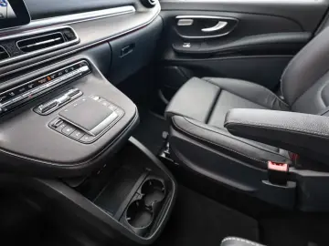 MERCEDES-BENZ V 300 d AVANTGARDE Extralang STANDHZ. MULTIB.