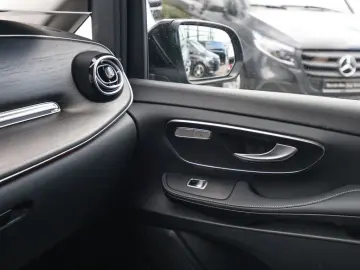 MERCEDES-BENZ V 300 d AVANTGARDE Extralang STANDHZ. MULTIB.