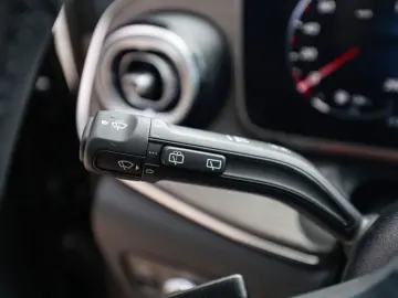 MERCEDES-BENZ V 300 d AVANTGARDE Extralang STANDHZ. MULTIB.