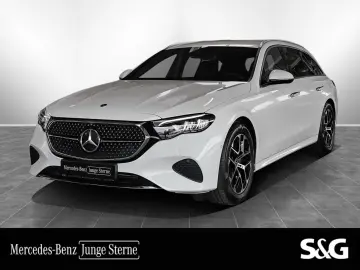 MERCEDES-BENZ E 220 d 4M AHK KAMERA TOTWINKEL DISTRO LED 18