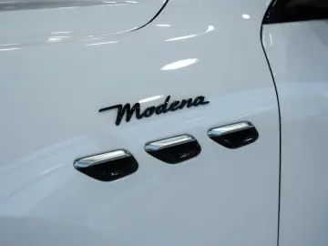 MASERATI Grecale Modena SONUS PANO HUD 360 KAM 21 LM 1.HD