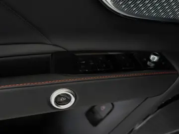 MASERATI Grecale Modena SONUS PANO HUD 360 KAM 21 LM 1.HD