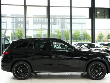 MERCEDES-BENZ GLC 300d 4Matic AMG-LINE NIGHT BURMESTER 20 LM