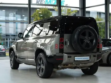 LAND ROVER Defender 110 X-Dynamic SE LUFTFED MERDIAN 360