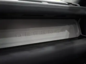 LAND ROVER Defender 110 X-Dynamic SE LUFTFED MERDIAN 360