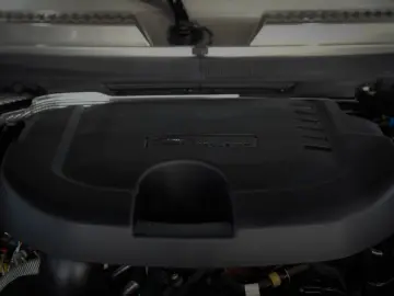 LAND ROVER Defender 110 X-Dynamic SE LUFTFED MERDIAN 360