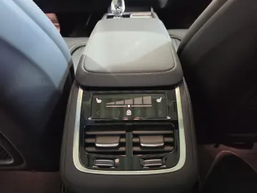 VOLVO XC90 Ultra Dark Recharge LUFT B&W 22 ZOLL VOLL