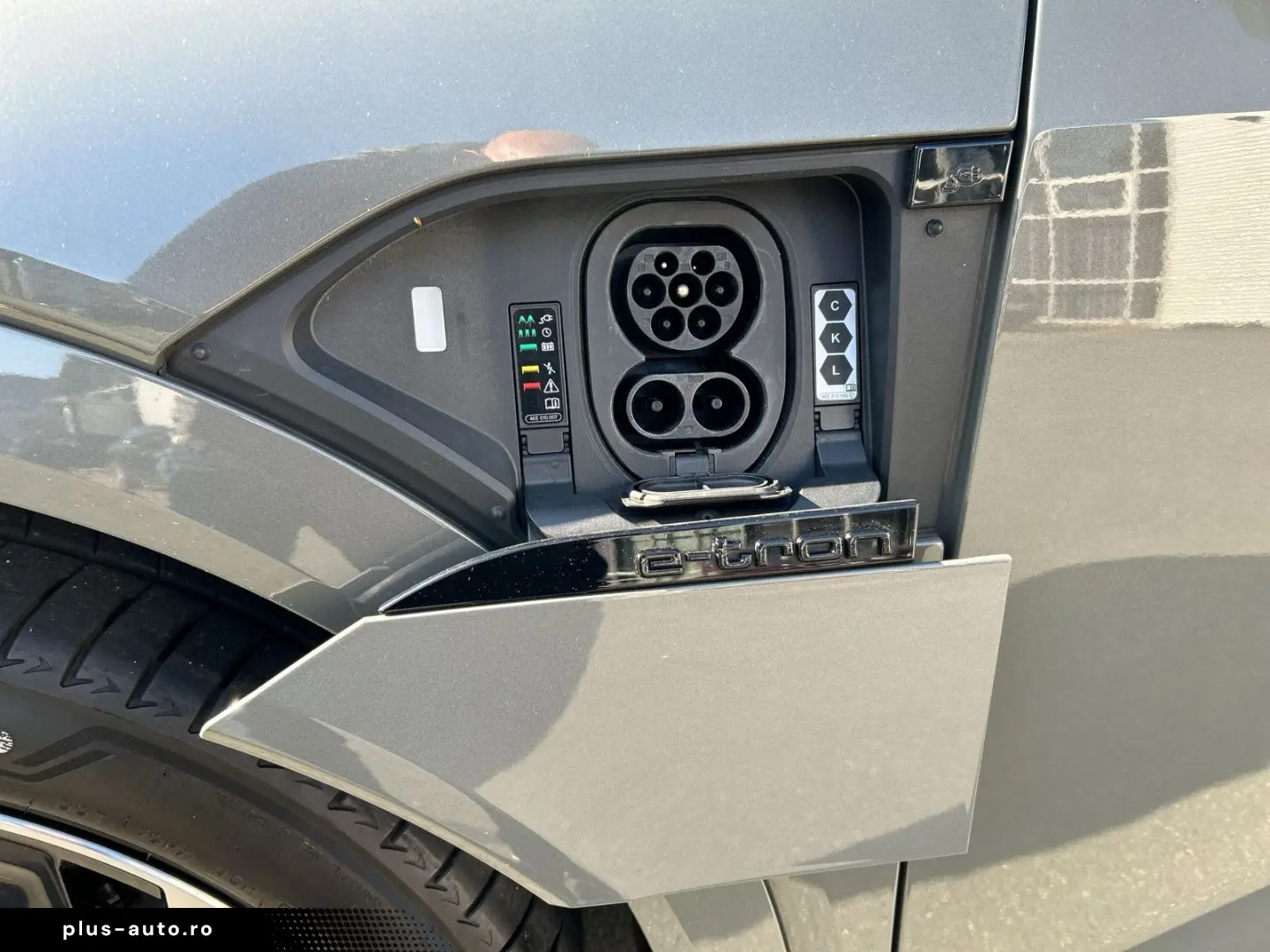 AUDI Q8 e-tron Sportback 50 LED Kamera Optik Paket Lu