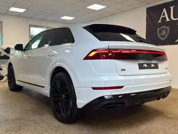 AUDI Q8 50 TDI QUATTRO PANO S-LINE ALLBLACK