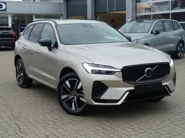 VOLVO XC60 Plus Dark T6 AWD Plug-in Hyb HeadUp 360 Cam