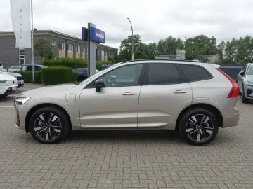 VOLVO XC60 Plus Dark T6 AWD Plug-in Hyb HeadUp 360 Cam