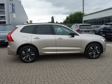 VOLVO XC60 Plus Dark T6 AWD Plug-in Hyb HeadUp 360 Cam