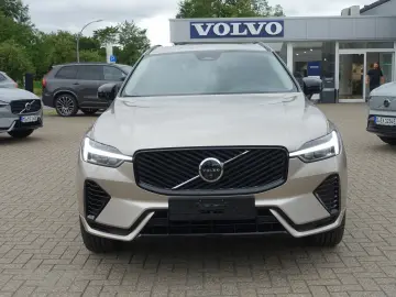 VOLVO XC60 Plus Dark T6 AWD Plug-in Hyb HeadUp 360 Cam