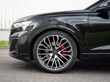 AUDI Q8 50TDI.SLINE.LUFTFE.PANO.B&O.23 .AHK