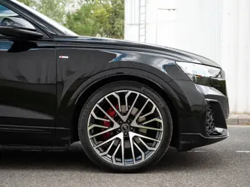 AUDI Q8 50TDI.SLINE.LUFTFE.PANO.B&O.23 .AHK
