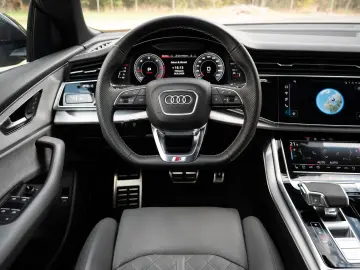 AUDI Q8 50TDI.SLINE.LUFTFE.PANO.B&O.23 .AHK