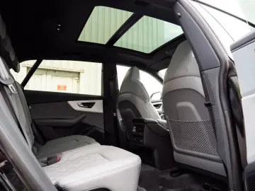 AUDI Q8 50TDI.SLINE.LUFTFE.PANO.B&O.23 .AHK