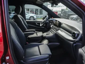 MERCEDES-BENZ EQV 300 lang Distronic AIRMATIC Kamera…