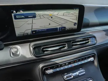 MERCEDES-BENZ EQV 300 lang Distronic AIRMATIC Kamera…