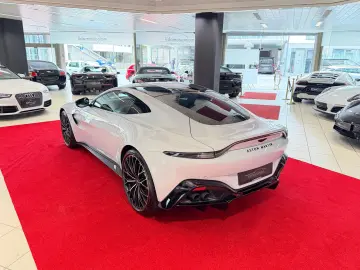 ASTON MARTIN V8 Vantage 1764KM WHITESTONE SONDERLACK…
