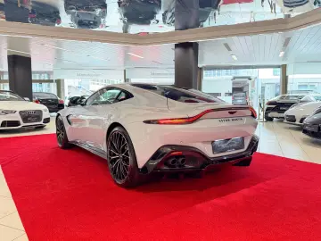 ASTON MARTIN V8 Vantage 1764KM WHITESTONE SONDERLACK…