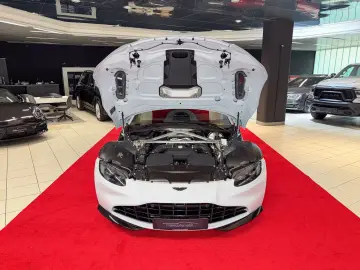 ASTON MARTIN V8 Vantage 1764KM WHITESTONE SONDERLACK…