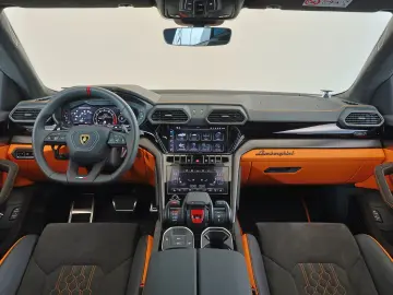 LAMBORGHINI Urus 4.0 V8 Sport