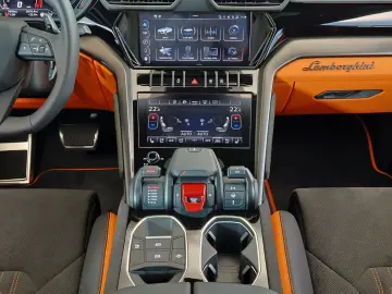 LAMBORGHINI Urus 4.0 V8 Sport