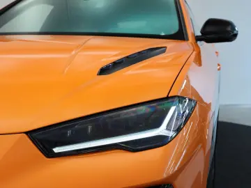 LAMBORGHINI Urus 4.0 V8 Sport