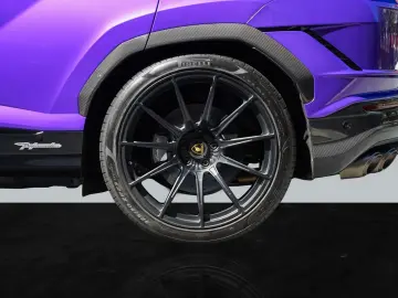 LAMBORGHINI Urus Performante   Penteo wheels   Carbon