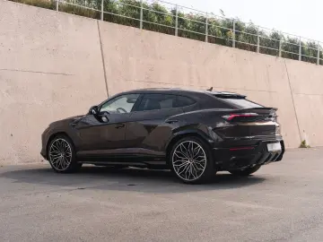 LAMBORGHINI Urus 4.0 V8 PHEV SE