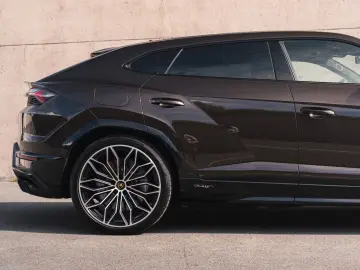 LAMBORGHINI Urus 4.0 V8 PHEV SE