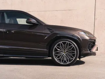 LAMBORGHINI Urus 4.0 V8 PHEV SE