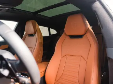 LAMBORGHINI Urus 4.0 V8 PHEV SE
