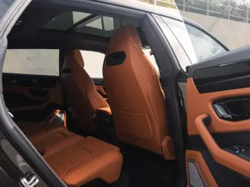 LAMBORGHINI Urus 4.0 V8 PHEV SE
