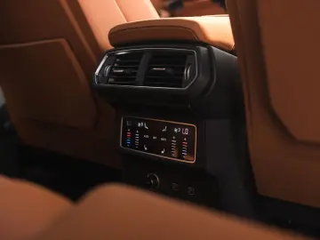 LAMBORGHINI Urus 4.0 V8 PHEV SE
