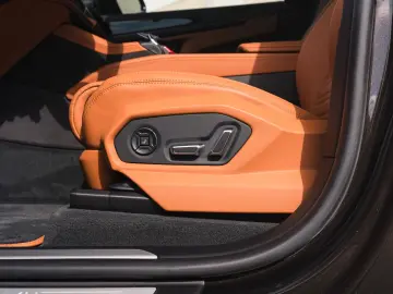 LAMBORGHINI Urus 4.0 V8 PHEV SE