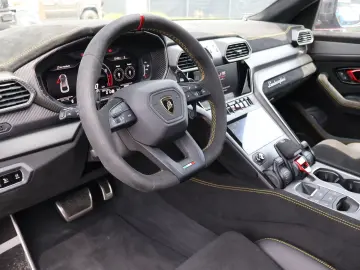 LAMBORGHINI URUS Performante AdPersonam 4Sitz-Carbon-B&O