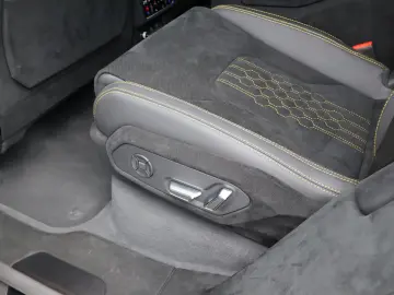 LAMBORGHINI URUS Performante AdPersonam 4Sitz-Carbon-B&O