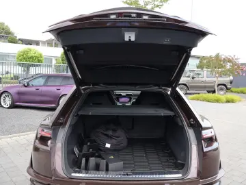 LAMBORGHINI URUS Performante AdPersonam 4Sitz-Carbon-B&O