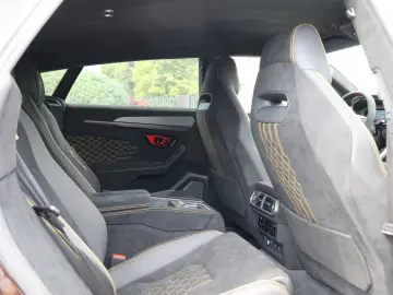 LAMBORGHINI URUS Performante AdPersonam 4Sitz-Carbon-B&O