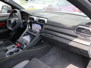 LAMBORGHINI URUS Performante AdPersonam 4Sitz-Carbon-B&O
