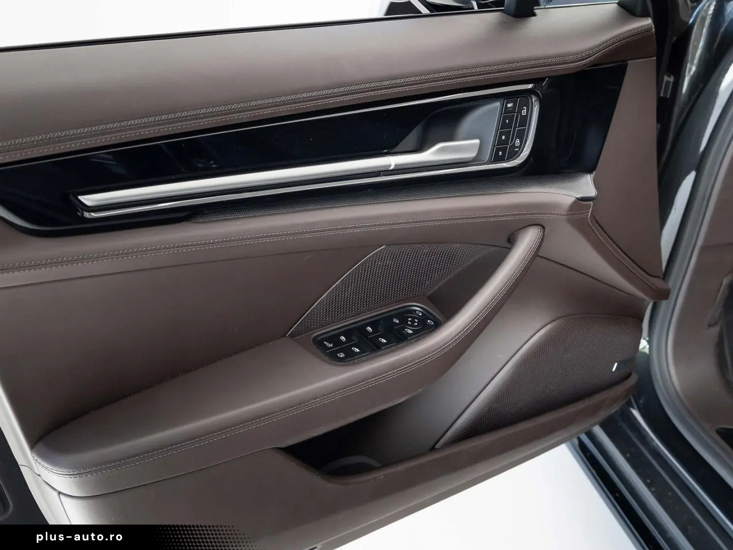 PORSCHE Panamera Turbo S E-Hybrid von BENTLEY FRANKFURT