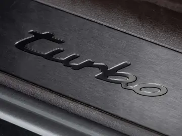 PORSCHE Panamera Turbo S E-Hybrid von BENTLEY FRANKFURT