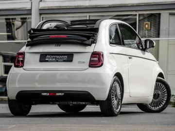 FIAT Neuer 500C Base PDC Klimaautomatik ALU CarPlay