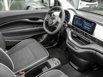 FIAT Neuer 500C Base PDC Klimaautomatik ALU CarPlay