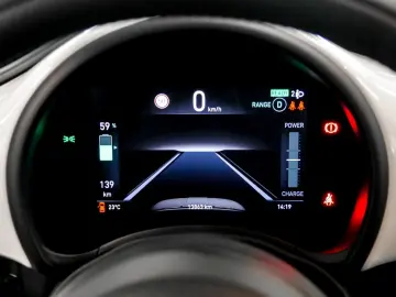 FIAT Neuer 500C Base PDC Klimaautomatik ALU CarPlay