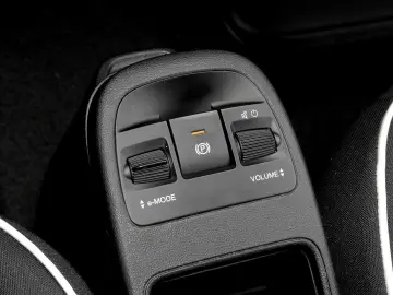 FIAT Neuer 500C Base PDC Klimaautomatik ALU CarPlay