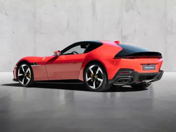 FERRARI 12Cilindri